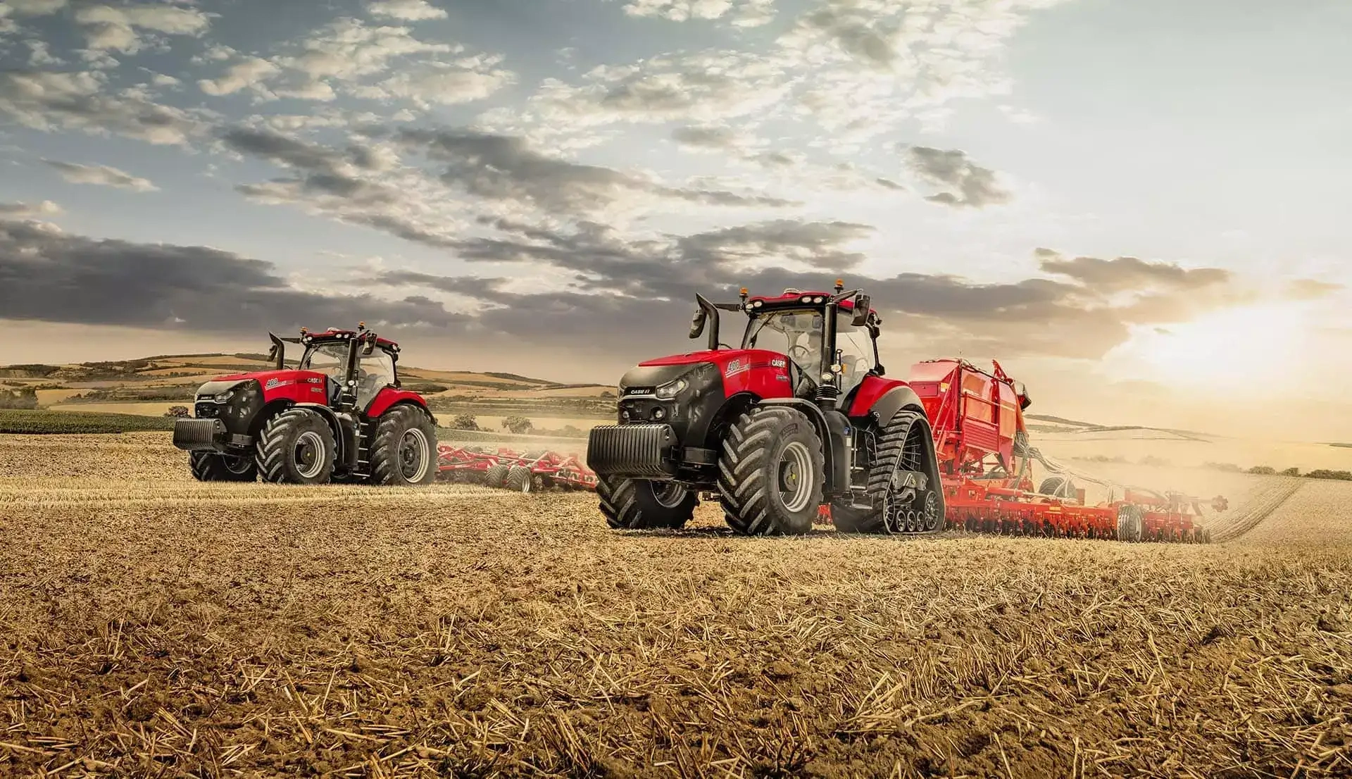Magnum™ Series Each day in agriculture delivers new challenges and opportunities. Farm the way you want, map your own path and seeing your operation succeed. The freedom to act on your own choices also defines the new MagnumTM. Available with CVXDrive or PowerDrive transmission in wheeled and Rowtrac version, and a total of 8 models. Get a quote